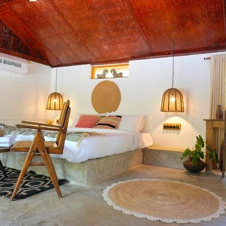 アーラップーザ県 Sunsets And Palm Trees Bed & Breakfast エクステリア 写真