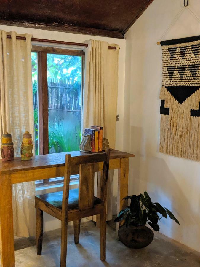 アーラップーザ県 Sunsets And Palm Trees Bed & Breakfast エクステリア 写真