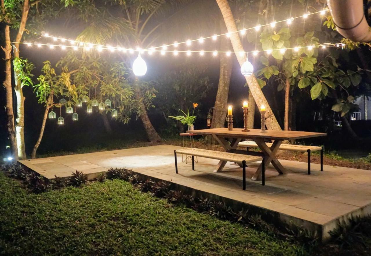 アーラップーザ県 Sunsets And Palm Trees Bed & Breakfast エクステリア 写真